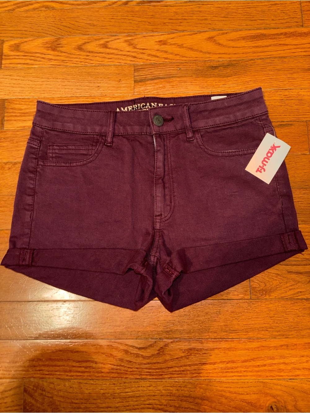 American Eagle Hi-Rise Shortie Shorts in Maroon Size 6 NWT